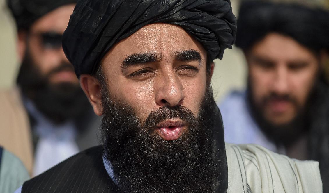 
Talibanernas talesperson Zabihullah Mujahid möter media i Kabul, den 31 augusti 2021. Foto: Wakil Kohsar/AFP via Getty Images                                            