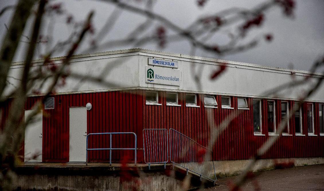 Römosseskolan i Angered, en av de tre friskolor i Göteborg som Skolinspektionen dragit in tillståndet för efter upprepat fiffel. Foto: Adam Ihse/TT