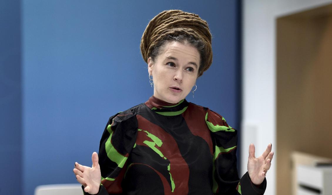 Miljöpartiets Amanda Lind tror att sänkt rösträttsålder kan få fler unga att känna sig inkluderade i samhället. Arkivbild. Foto: Duygu Getiren/TT