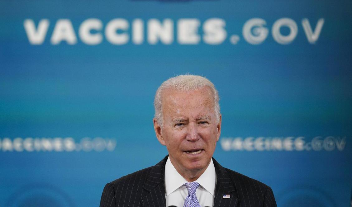 President Joe Bidens regering har gett besked om vaccinkravet för anställda. Foto: Susan Walsh/AP/TT