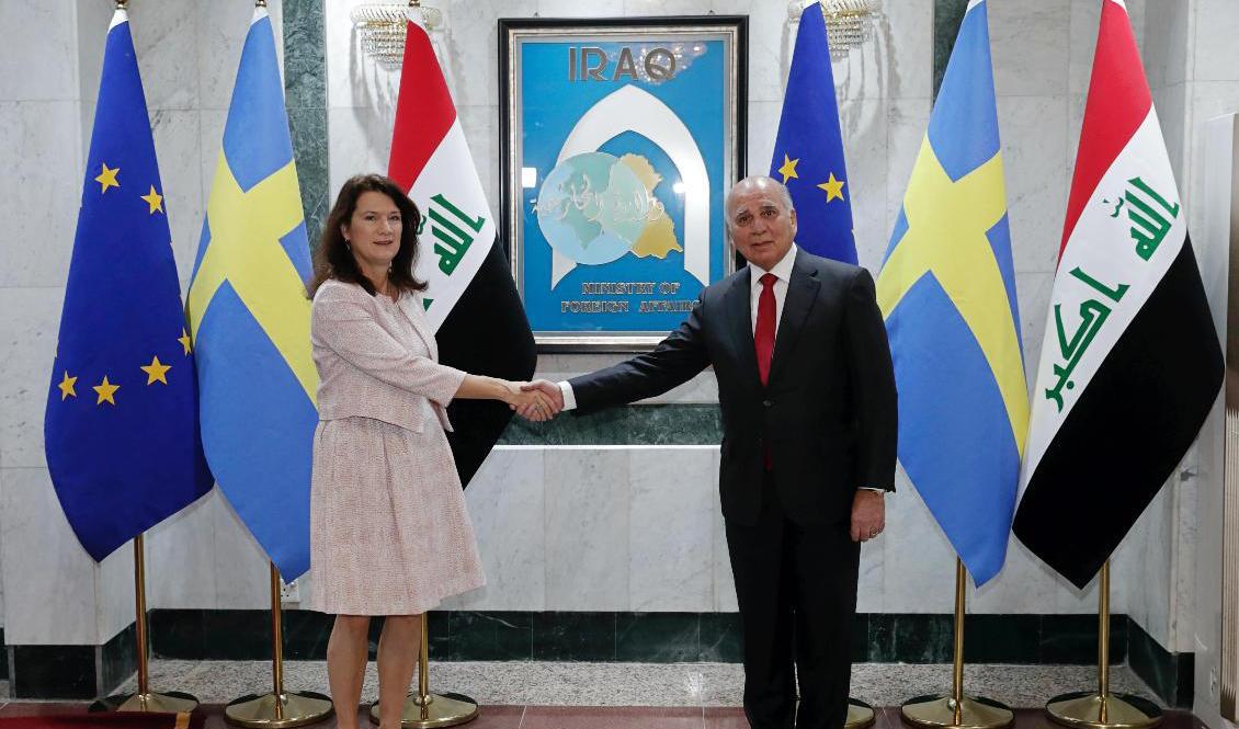 Ann Linde diskuterade bland annat säkerhetsläget i Irak och regionen med utrikesminister Fouad Hussein. Foto: Khalid Mohammed/AP/TT