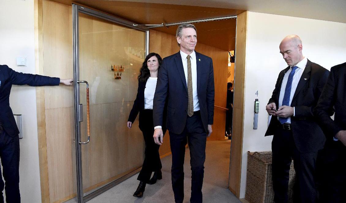 Miljöpartiets språkrör Märta Stenevi och Per Bolund (MP) efter dagens statsministeromröstning i riksdagen. Foto: Jessica Gow/TT