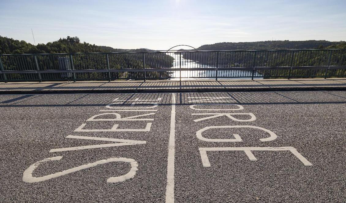 Gränsen mellan Sverige och Norge på gamla Svinesundsbron. Arkivbild. Foto: Tor Erik Schrøder/NTB/TT
