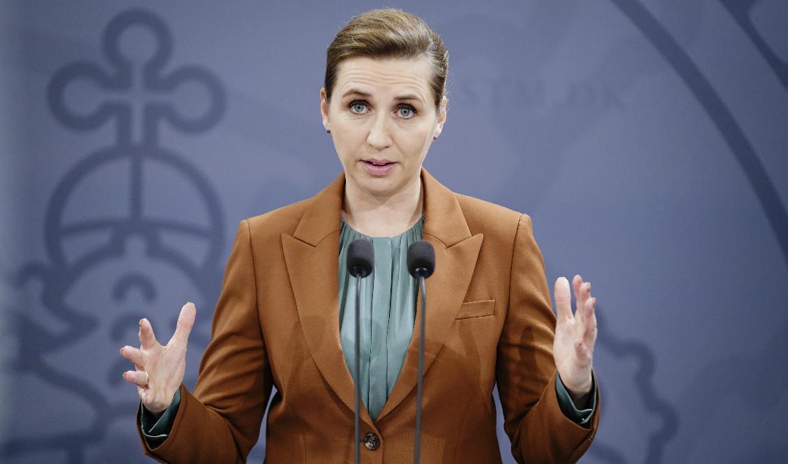 Danmarks statsminister Mette Frederiksen (S) meddelade nya restriktioner på en presskonferens. Foto: Mads Claus Rasmussen/Ritzau Scanpix/TT