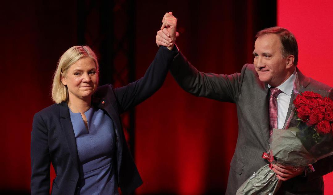 Magdalena Andersson och Stefan Löfven kan se tillbaka på ett händelserikt år och dessutom gå på julledighet med vind i opinionsseglen. Foto: Arkivbild. Adam Ihse/TT