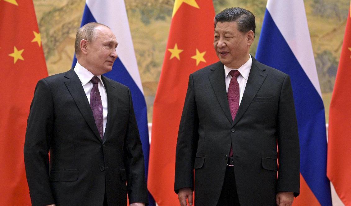 Rysslands president Vladimir Putin och Kinas ledare Xi Jinping efter möte i Peking 4 februari. Arkivbild. Foto: Alexei Druzhinin/AP/TT