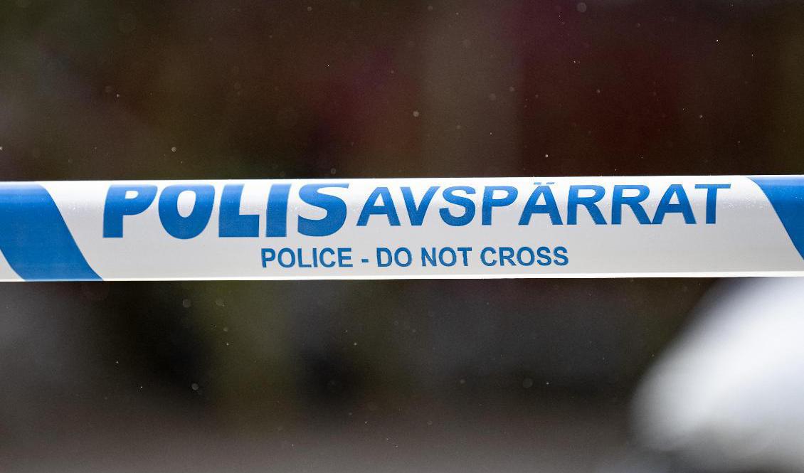 En man sköts till döds och två skadades lindrigt under en skottlossning i Lidköping på söndagen. Arkivbild. Foto: Johan Nilsson/TT