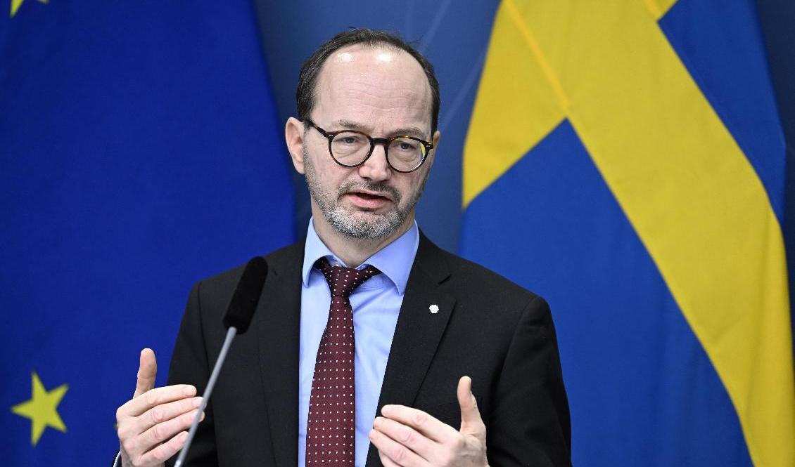 Staten bör utöka sitt ansvar för landets flygplatser, bland annat i beredskapssyfte, enligt infrastrukturminister Tomas Eneroth (S). Foto: Arkivbild. Jessica Gow/TT
