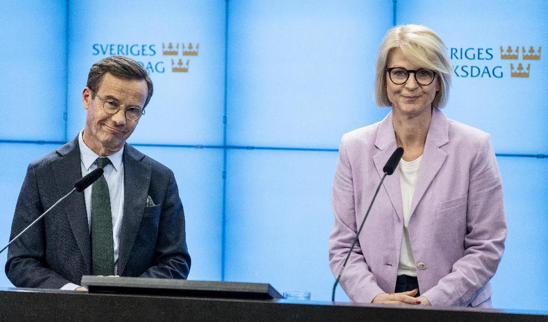 Moderaternas partiledare Ulf Kristersson och ekonomiskpolitiska talesperson Elisabeth Svantesson. Arkivbild Foto: Christine Olsson/TT