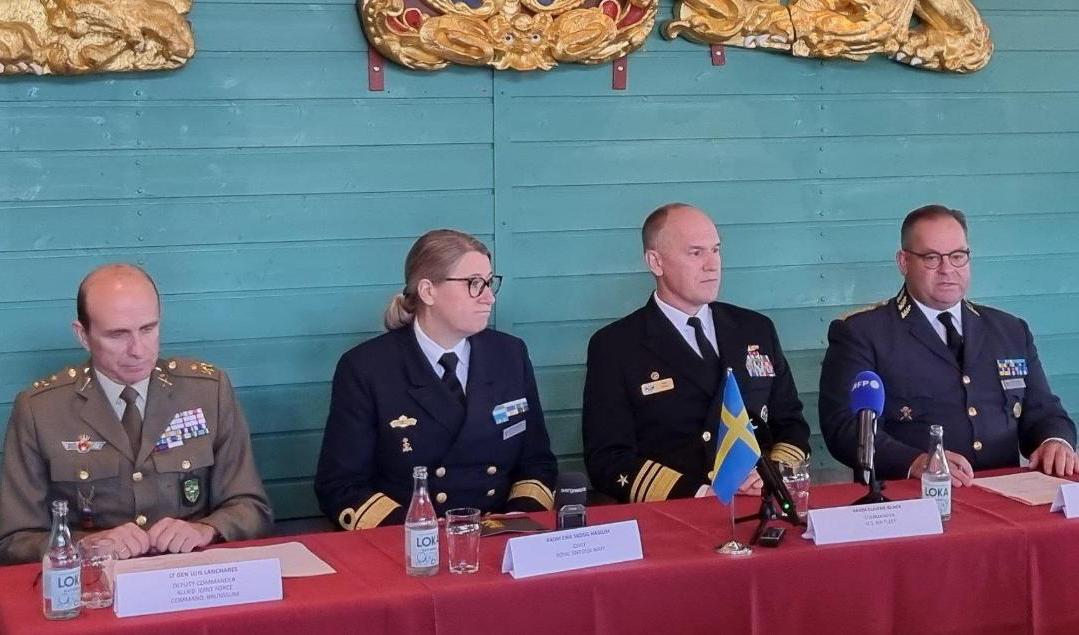 Generallöjnant Luis Lanchares, Sveriges marinchef Ewa Skoog Haslum, viceamiral Eugene Black och generallöjtnant Michael Claesson vid ett pressmöte inför militärövningen Baltops. Foto: Petra Hedbom/TT