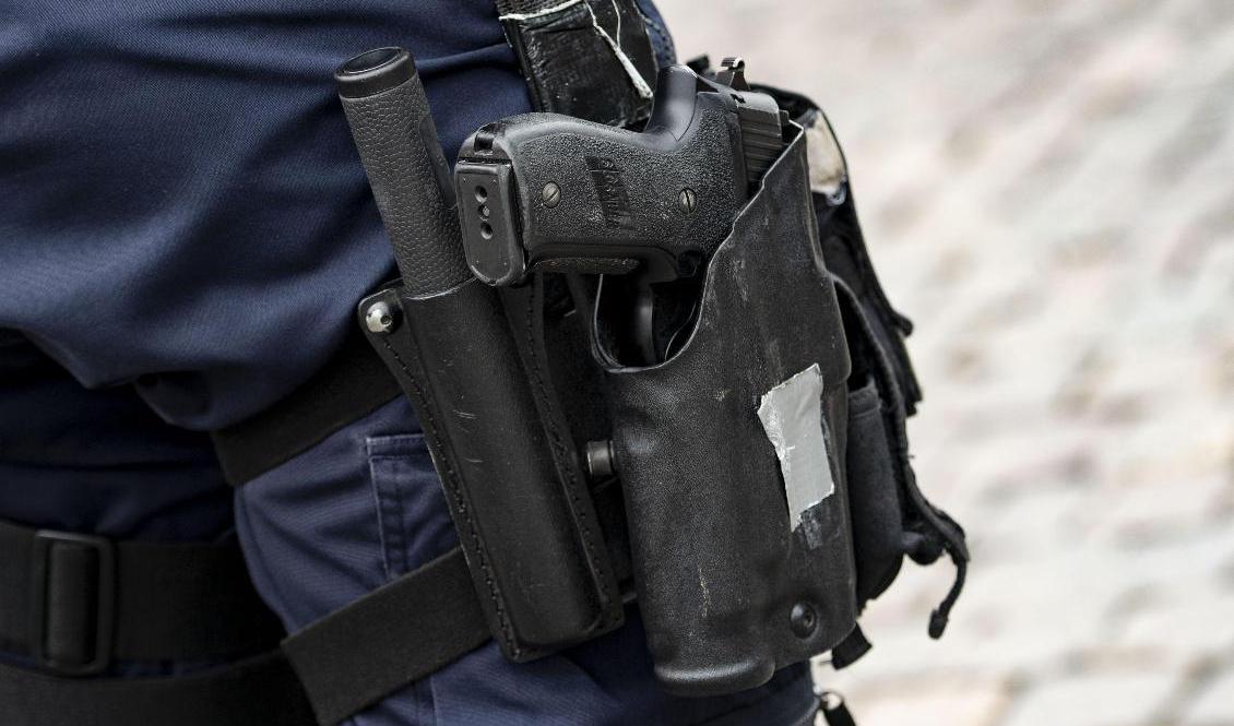 Hovrätten ändrar tingsrättens friande dom och dömer polisen för tjänstefel. Arkivbild. Foto: Johan Nilsson/TT