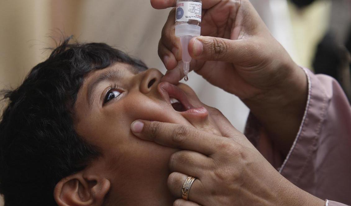 Tack vare omfattande vaccinationsprogram sprids polioviruset i dag endast endemiskt i Afghanistan och Pakistan. Bilden är från Pakistan. Foto: Fareed Khan/AP/TT