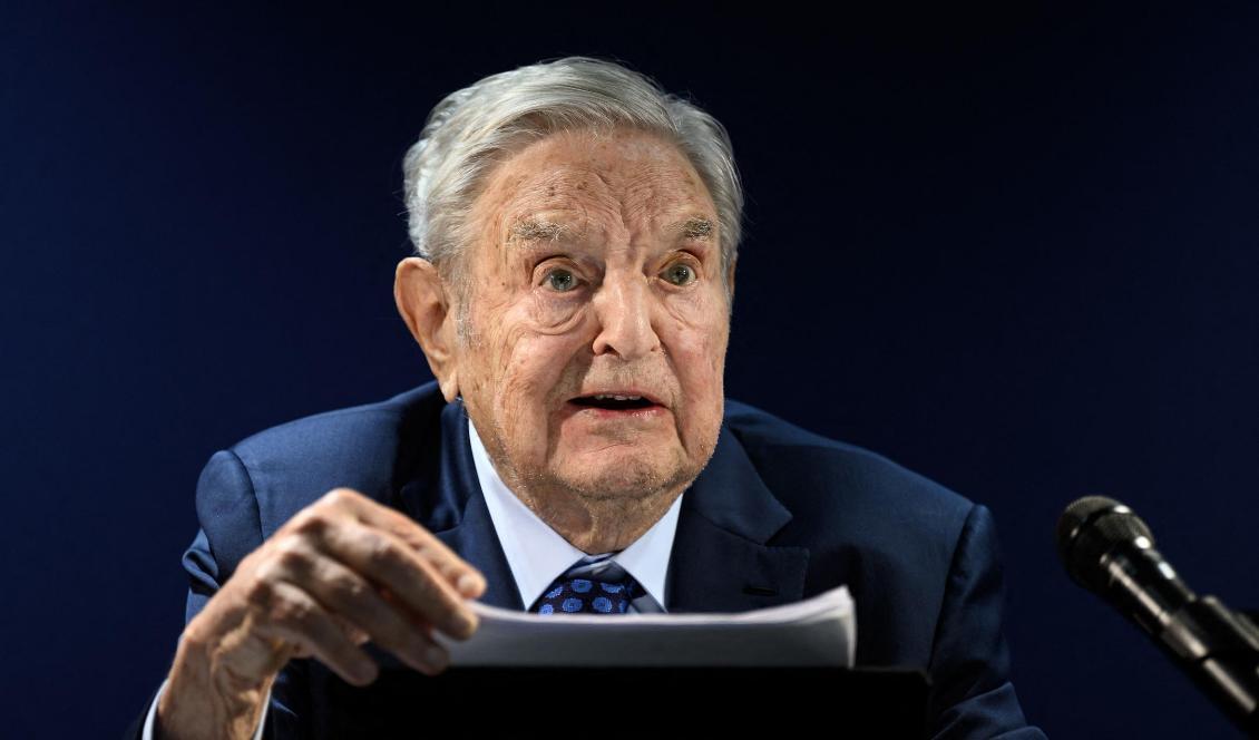 
Den 91-årige miljardären och finansmannen George Soros håller ett tal vid World Economic Forum i Davos den 24 maj 2022. Foto: Fabrice Coffrini/AFP via Getty Images                                            