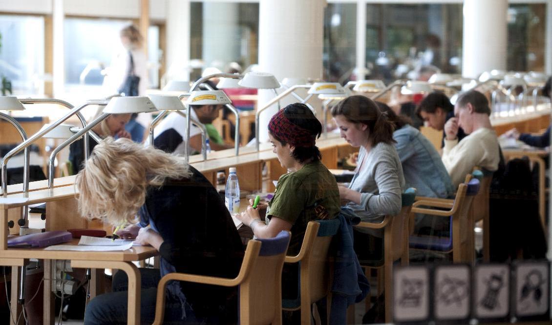 Nu får bland andra studenter mer pengar. Arkivbild. Foto: Bertil Ericson/TT