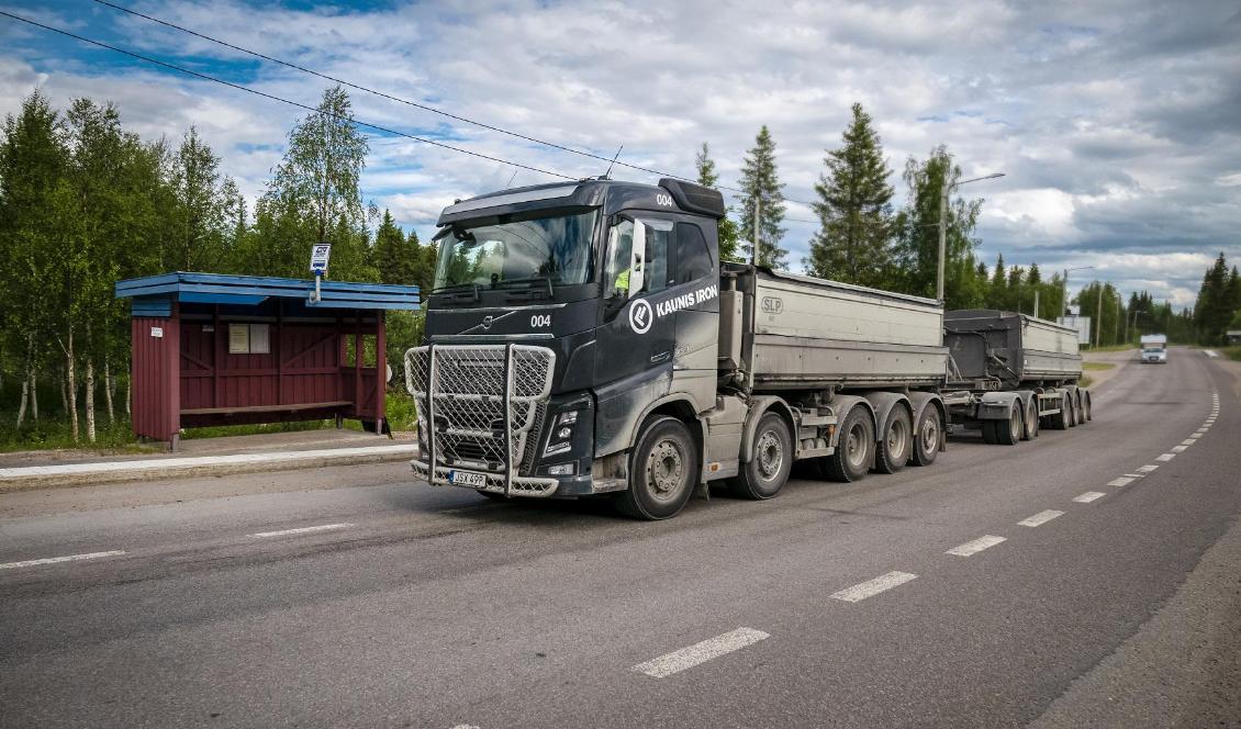 Just nu är det kris inom åkeribranschen då det saknas lastbilschaufförer. Foto: Bilbo Lantto