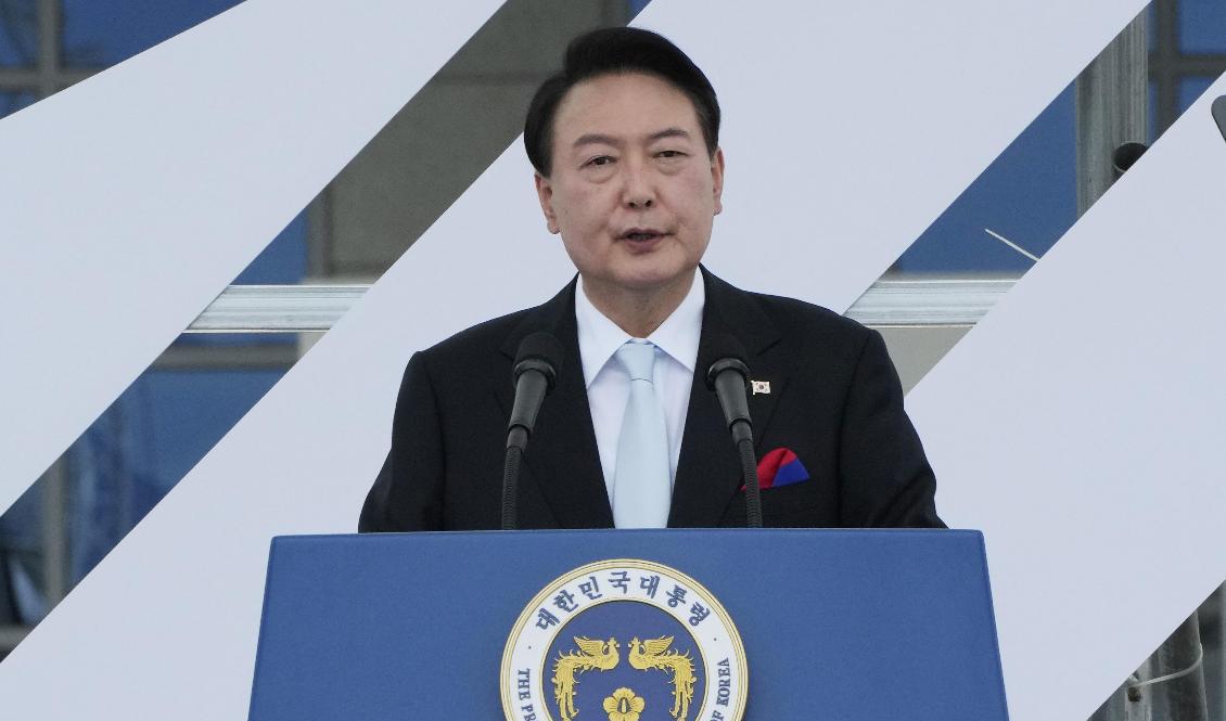 Yoon Suk-Yeol under sitt tal. Foto: Ahn Young-Joon/AP/TT