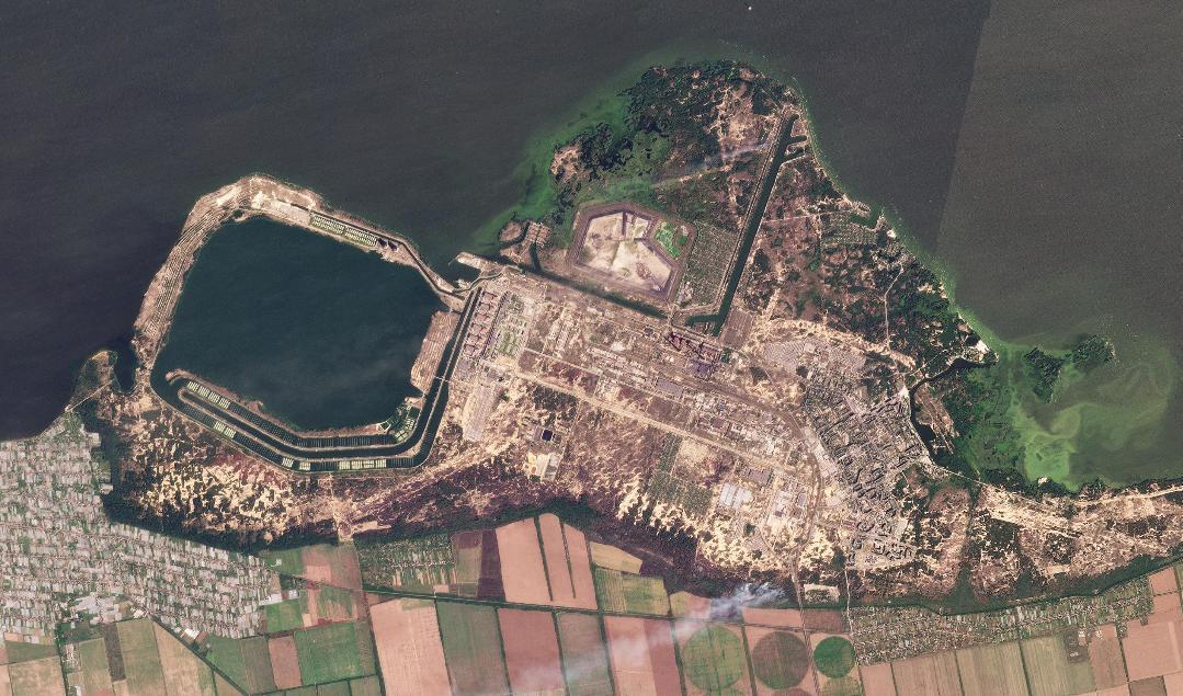 Satellitbild över kärnkraftverket Zaporizjzja 25 augusti. Foto: Planet Labs PBC