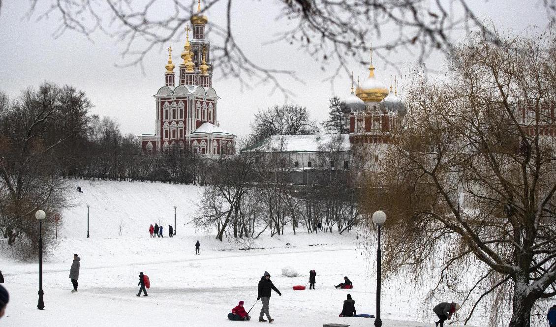 Novodevitjijparken invid kyrkogården i Moskva. Arkivbild. Foto: Pavel Golovkin/AP/TT