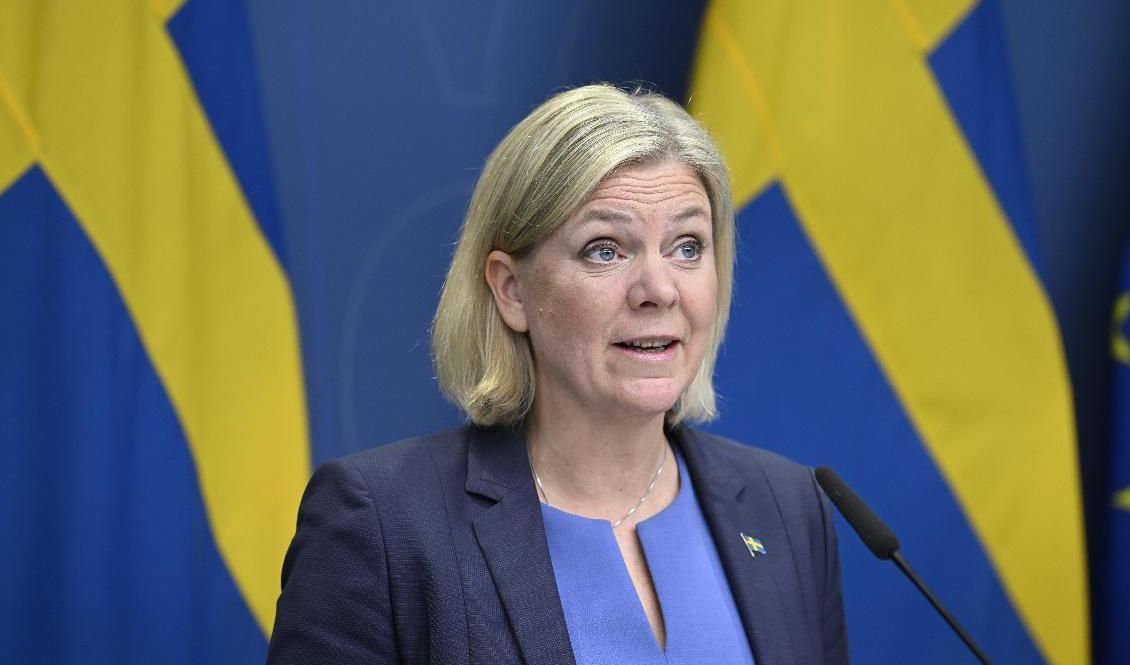 Statsminister Magdalena Andersson (S) håller pressträff med anledning av valresultatet under onsdagskvällen. Foto: Jessica Gow/TT