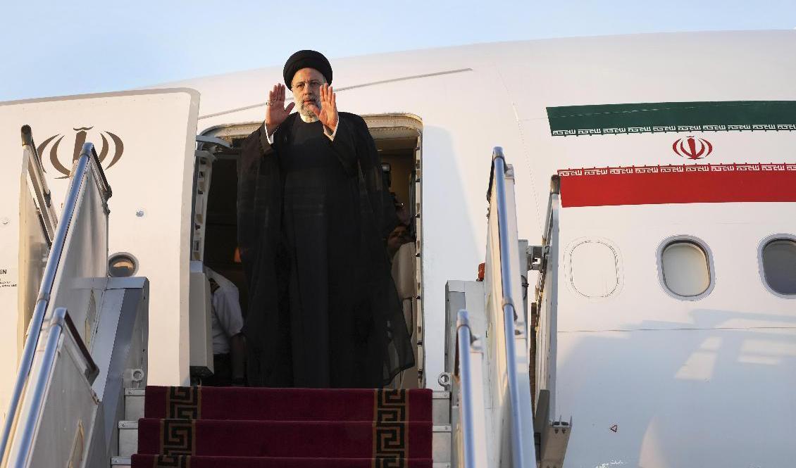Ebrahim Raisi lämnade Iran för USA och FN-mötet i New York på måndagen. Foto: Vahid Salemi/AP/TT