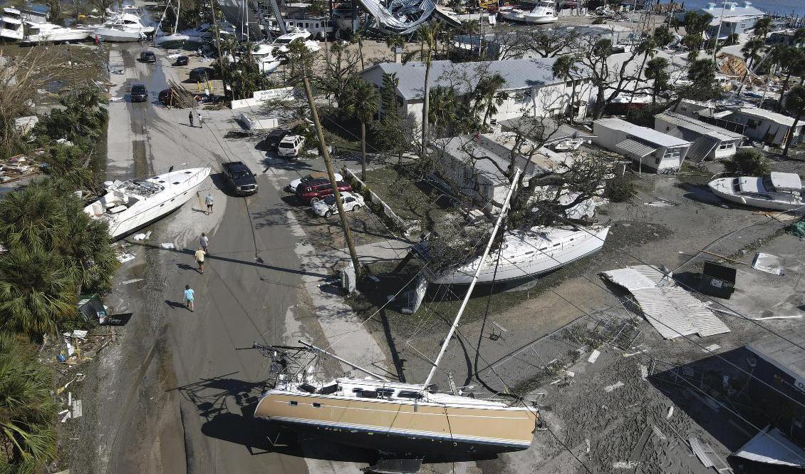 Bild från San Carlos Island i Florida, efter det att ovädret Ian passerat. Foto: Rebecca Blackwell/AP/TT