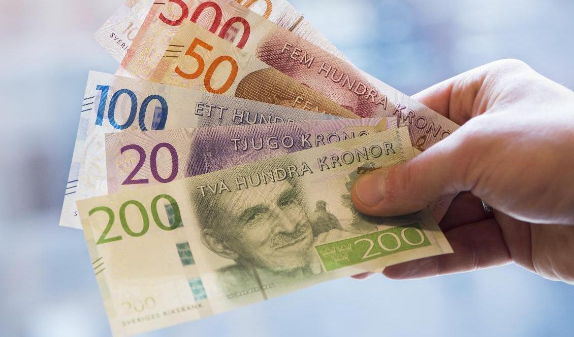 Polisen varnar för att många falska sedlar nu är i omlopp. Arkivbild. Foto: Fredrik Sandberg/TT