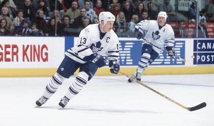 Mats Sundin spelade 14 säsonger för Toronto Maple Leafs. I tio år var han som förste europé i klubbens historia lagkapten. Foto: Dave Sanford/Getty Images/NHLimages
