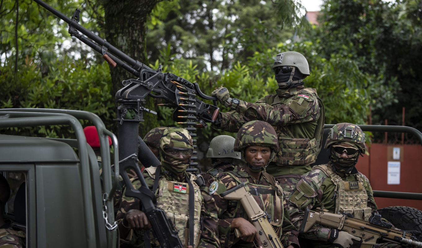 Fredsbevarande trupper, dessa från Kenya, bevakar områden i östra Kongo-Kinshasa. Arkivbild. Foto: Ben Curtis/AP/TT