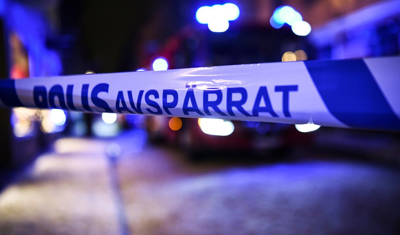 
Polisen larmades på torsdagskvällen till ett bostadshus i Östhammars kommun efter uppgifter om skottlossning i en lägenhet. Arkivbild. Foto: Tim Aro/TT                                            