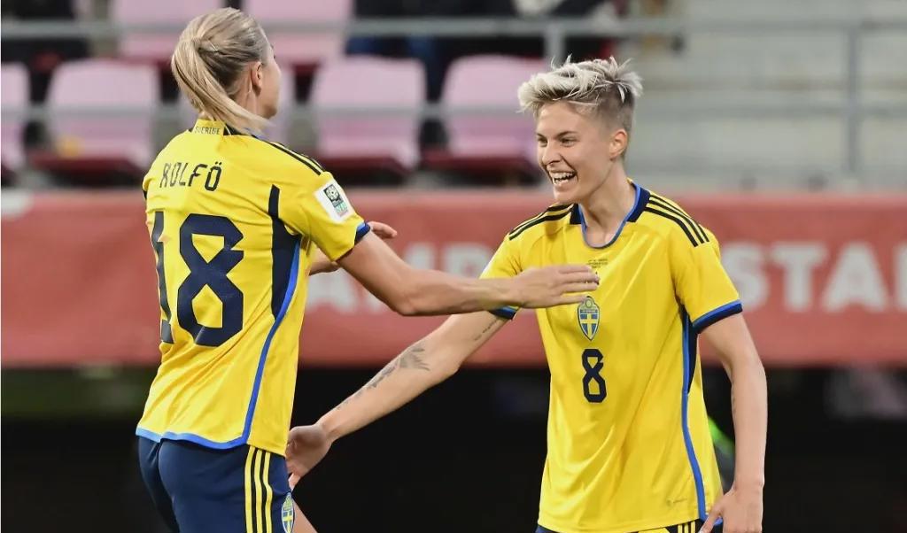 Fridolina Rolfö och Lina Hurtig är två av de spelare som kan komma att vara med när Sverige möter Tyskland den 21 februari
FOTO: JONAS EKSTRÖMER/TT