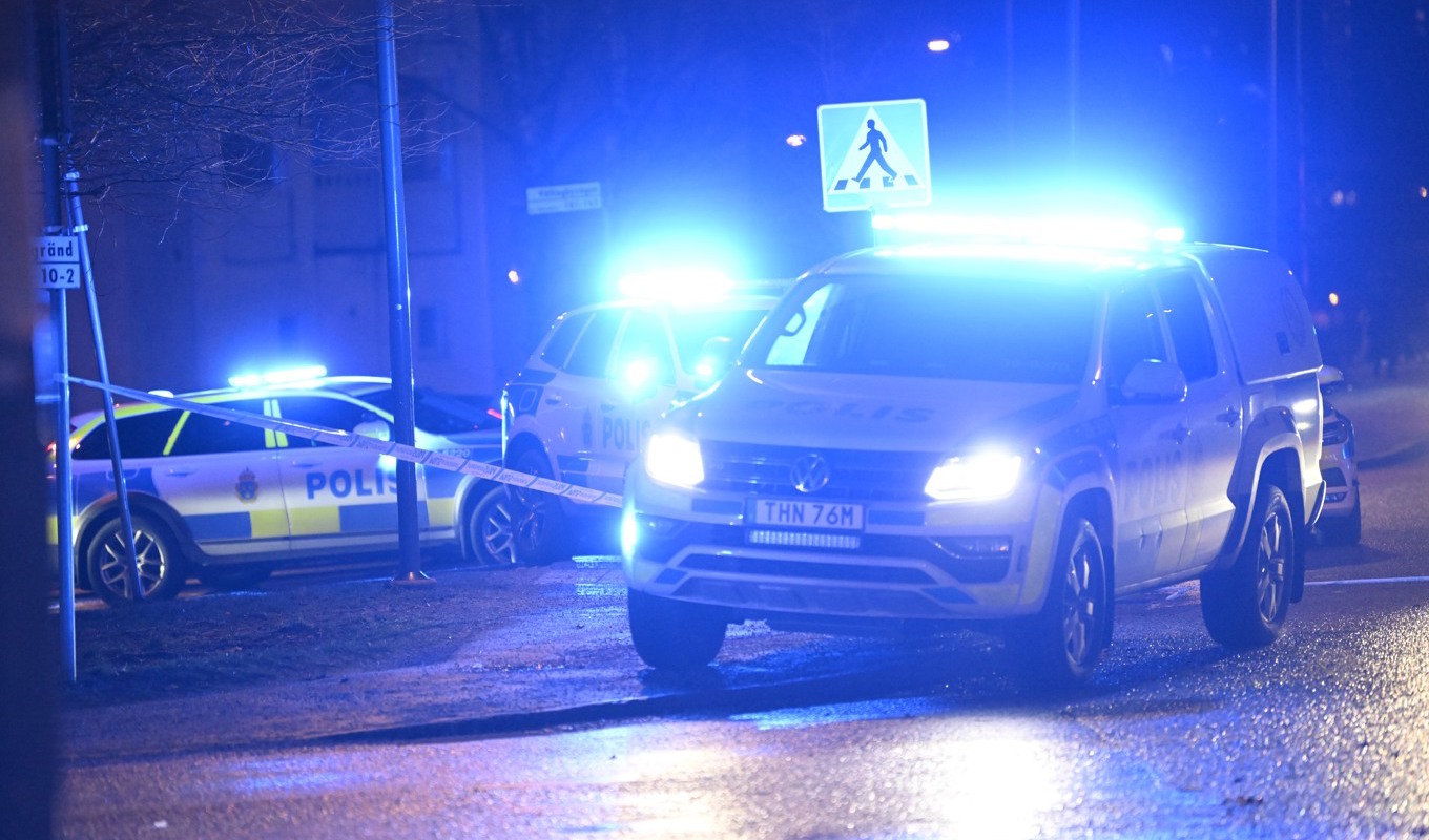 Två bostäder i Stockholm besköts vid nästan samma tidpunkt tidigt i morse. Arkivbild. Foto: Fredrik Sandberg/TT