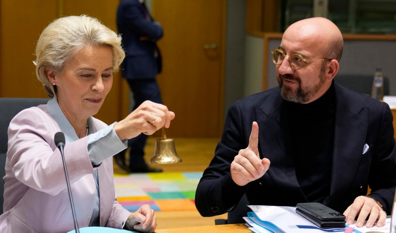 Som kommissionsordförande och rådsordförande håller Ursula von der Leyen och Charles Michel i EU-ländernas toppmöten i Bryssel. Arkivbild. Foto: Virginia Mayo/AP/TT