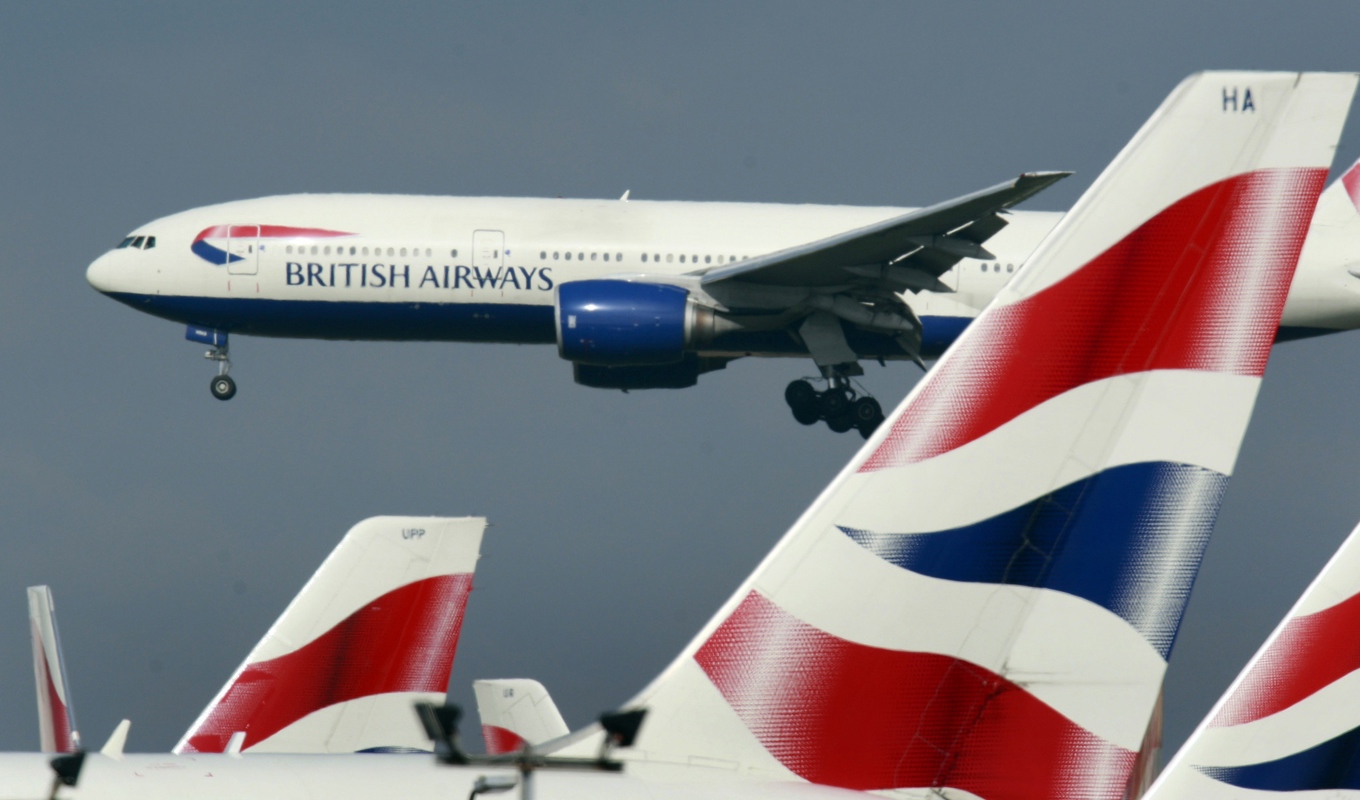 Flygresandet i världen väntas under 2023 överstiga 2019 års nivåer. Arkivbild. Foto: Lefteris Pitarakis/AP/TT