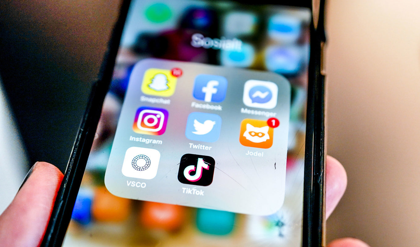 Polisens presstalesperson i region Syd ska polisanmäla ett bedrägeriförsök via sms som skickades till hans tjänstetelefon. Arkivbild. Foto: Lise Åserud/NTB Scanpix/TT