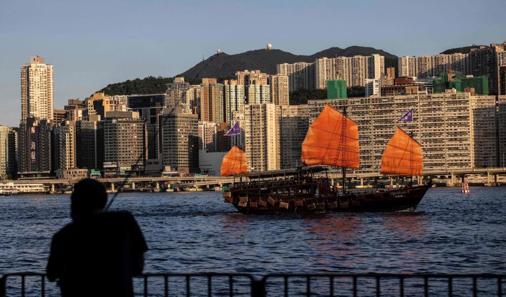 Hongkong upphäver sitt maskmandat efter nästan tre år. Foto: Isaac Lawrence/AFP via Getty Images