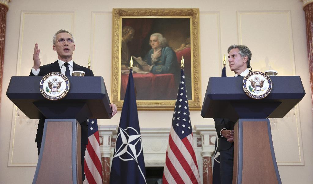 Natos generalsekreterare Jens Stoltenberg och USA:s utrikesminister Anthony Blinken vid en presskonferens i Washington den 8 februari 2022. Foto: Win McNamee/Getty Images