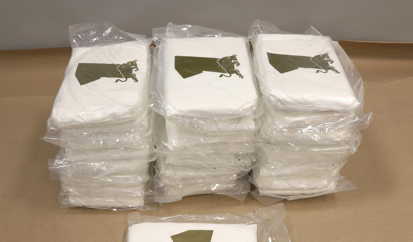 Tullverket hittade 25 kilo amfetamin i en speciallåda i en bil vid Öresundsbron. Foto: Tullverket