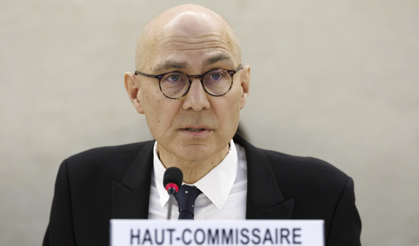 FN:s människorättschef Volker Türk när han öppnar möte med FN:s råd för mänskliga rättigheter. Foto: Salvatore Di Nolfi/AP/TT