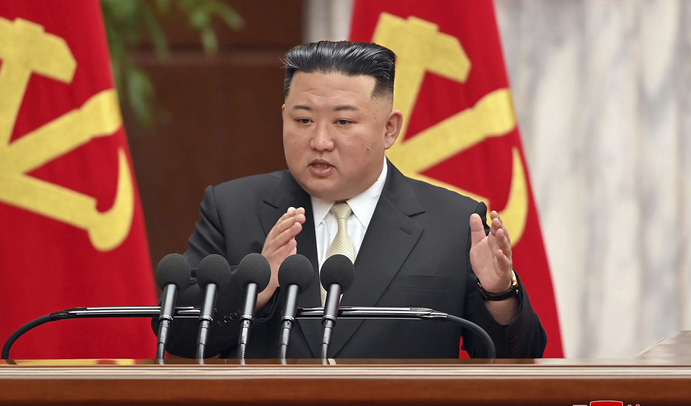 Nordkoreas diktator Kim Jong-Un uppges ha uttryckt "tillfredsställelse" under övningarna. Arkivbild. Foto: KCNA/KNS/AP/TT