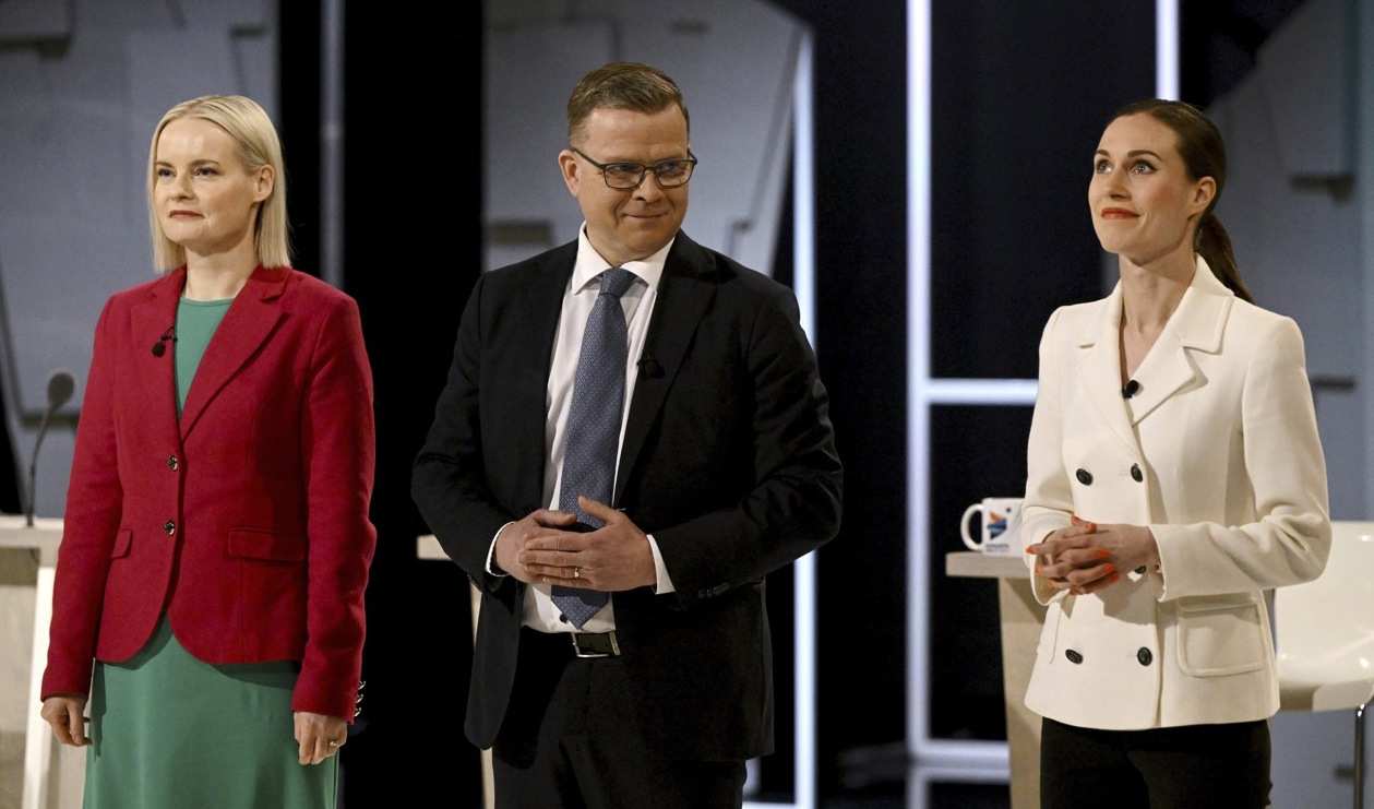Sannfinländarnas partiledare Riikka Purra, Samlingspartiets partiledare Petteri Orpo och Socialdemokraternas partiledare Sanna Marin. Arkivbild. Foto: Antti Aimo-Koivisto/Lehtikuva/AP/TT