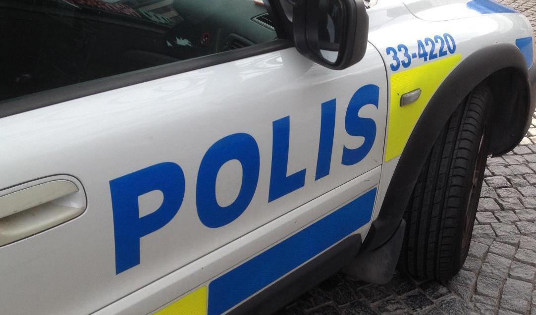 En bomb exploderade vid en port till ett flerfamiljshus i Helsingborg. Foto: Tony Lingefors