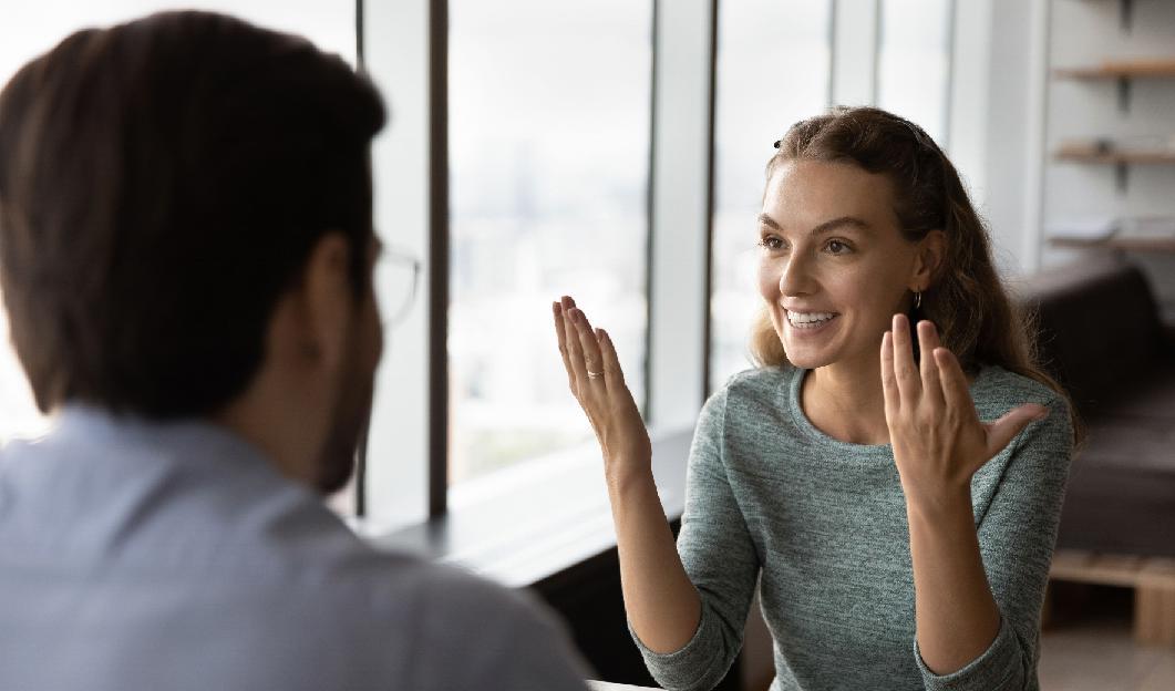 Motiverande samtal är en säker och väl utforskad behandling som kan ge många en välbehövlig skjuts. Foto: Fizkes/Shutterstock
