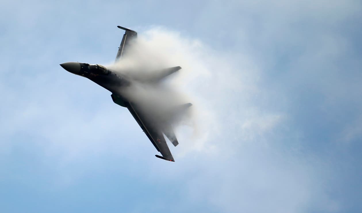 Ett plan av typen Suchoj Su-35 demonstreras vid en uppvisning. Arkivbild. Foto: Francois Mori/AP/TT