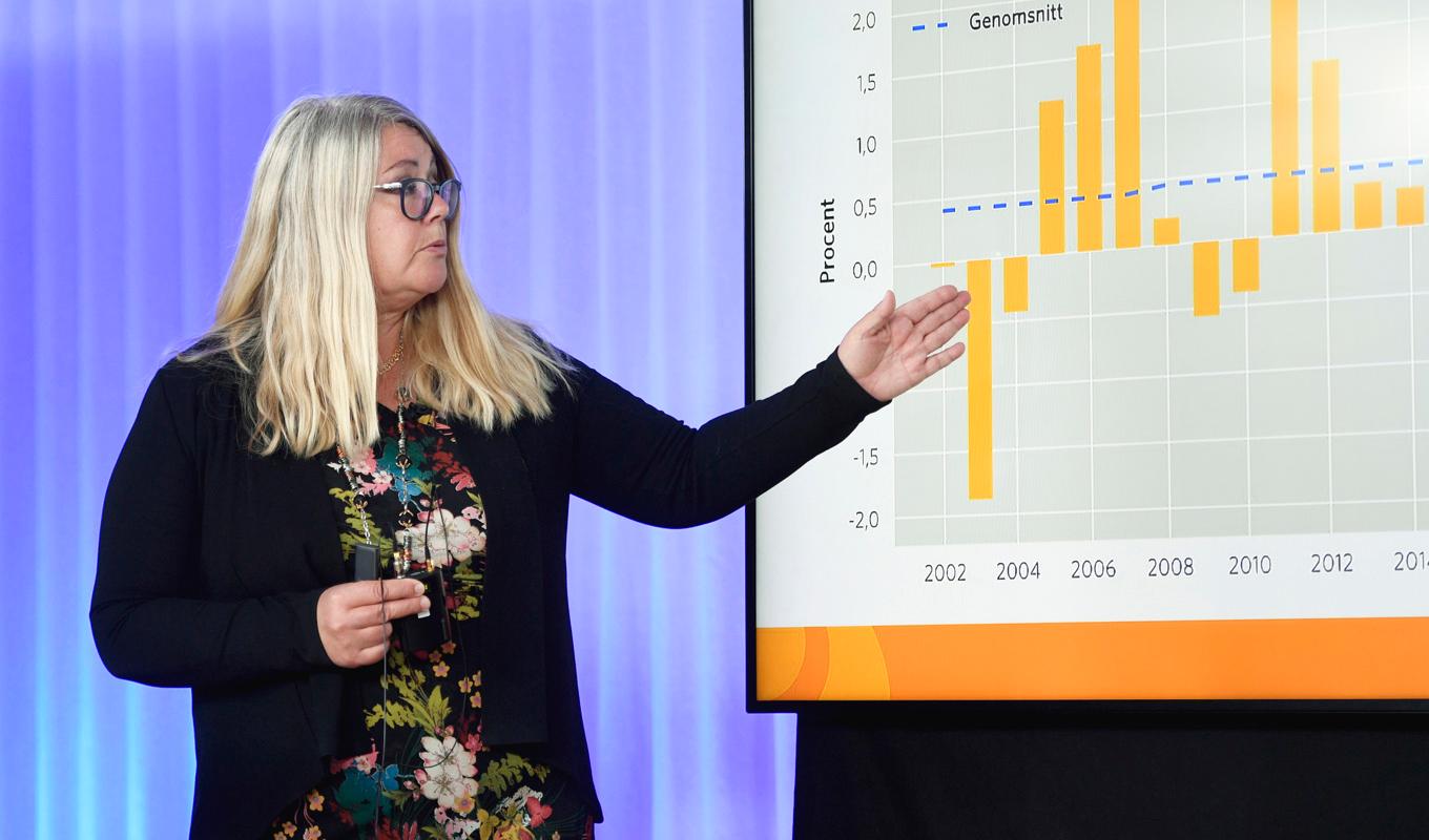 SKR:s chefsekonom Annika Wallenskog presenterar organisationens ekonomirapport. Arkivbild. Foto: Ali Lorestani/TT