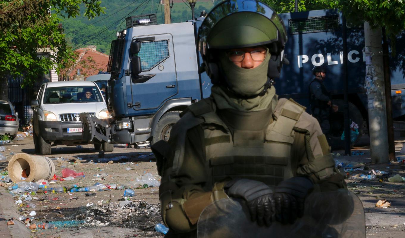 En Kfor-soldat i staden Zvecan på tisdagen. Foto: Dejan Simicevic/AP/TT