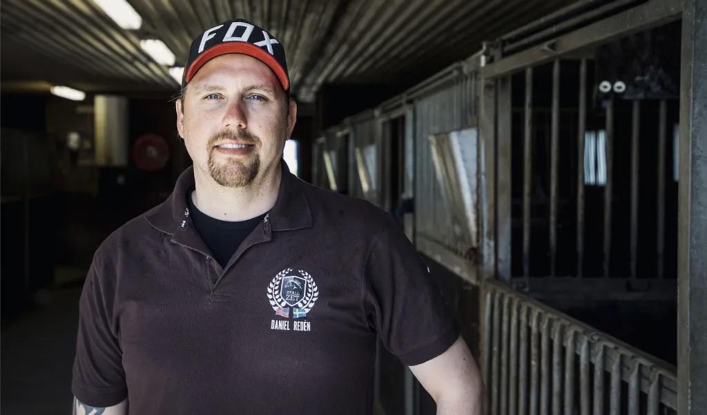 Daniel Redén är vd och huvudtränare på Stall Zet på Furuby gård utanför Enköping. Han har utsetts till ”Årets tränare” tre gånger.Foto: Christine Olsson/TT