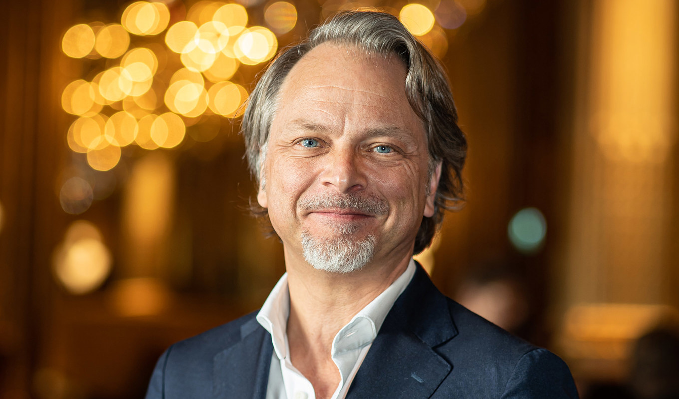 Vd Fredrik Lindgren menar att det händer något med oss människor när vi upplever konst och kultur. Det kan medföra att vi får nya perspektiv på livet och hur det är att vara människa. Foto: Sofia Drevemo