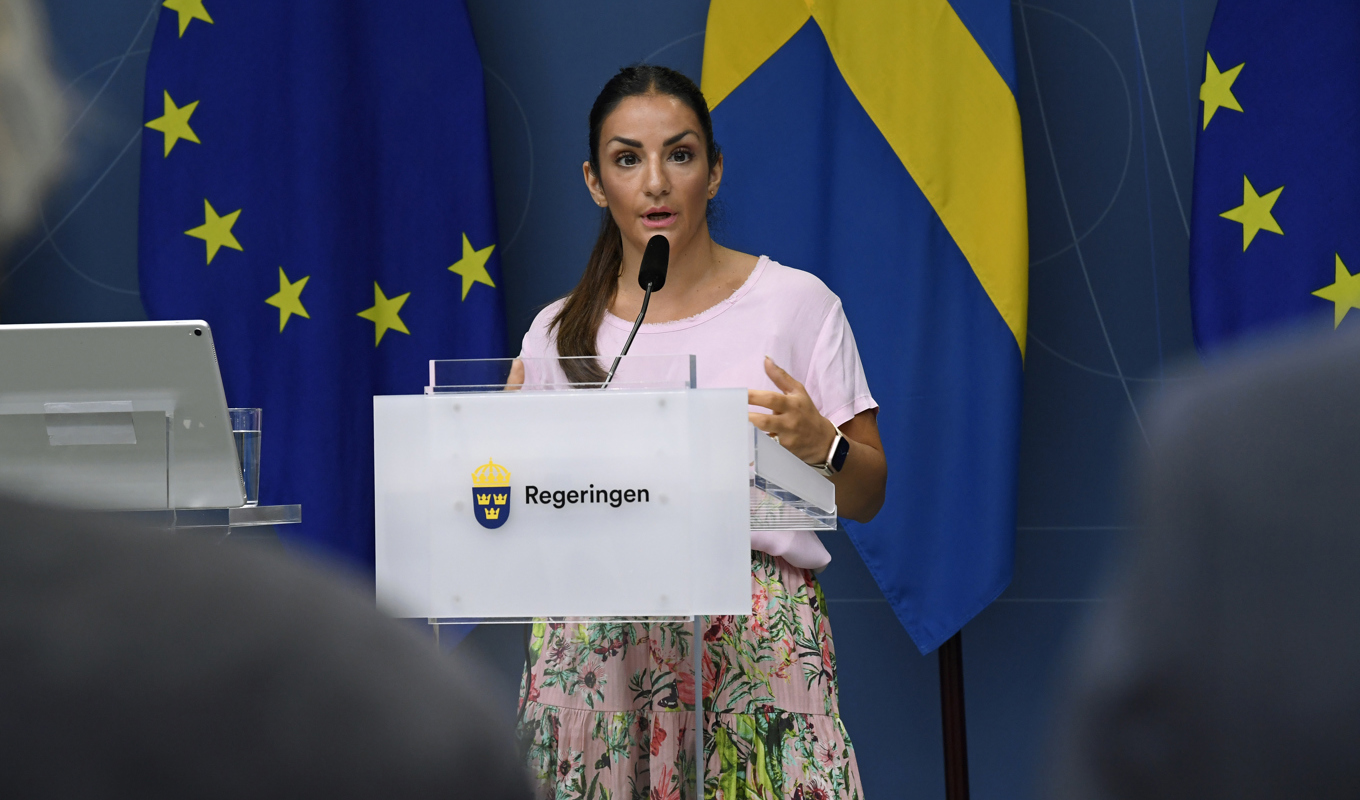 Kulturminister Parisa Liljestrand (M) presenterar nytt mediestöd. Foto: Marko Säävälä/TT