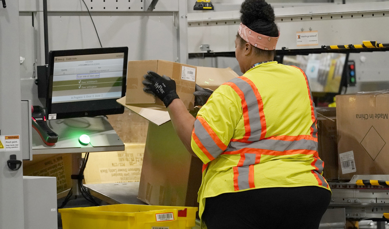 Ett av Amazons logistikcenter i USA. Arkivbild. Foto: Rogelio V. Solis/AP/TT