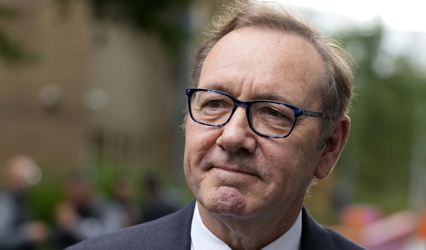 Kevin Spacey på väg in i domstolen på måndagen. Foto: Kirsty Wigglesworth/AP/TT